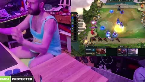 Snapshot of drawingcock chatting on 02.01.25 drawingcock online show from 02.01.25