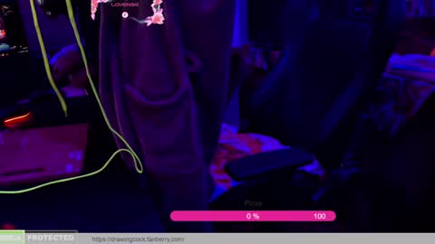 Snapshot of drawingcock chatting on 02.18.25 drawingcock online show from 02.18.25