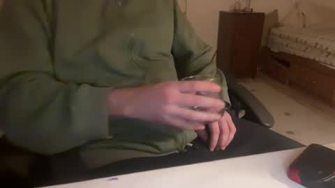 Snapshot of dre0000000 chatting on 12.19.25 dre0000000 online show from 12.19.25