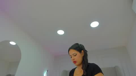 N E N A  online show from 09.22.25