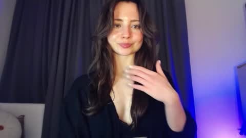 Nicole online show from 03.05.25