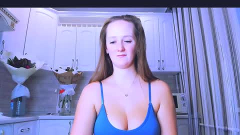 Snapshot of dreamesoul chatting on 12.25.24 dreamesoul online show from 12.25.24