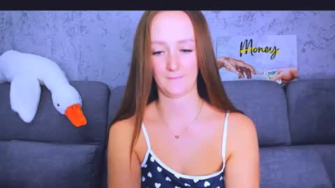 Snapshot of dreamesoul chatting on 02.04.25 dreamesoul online show from 02.04.25