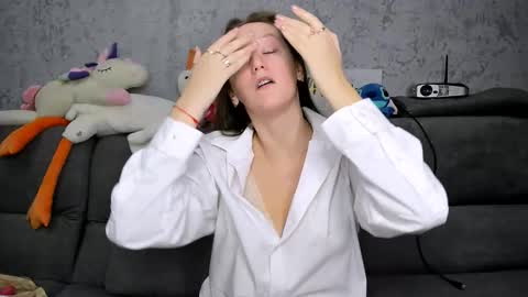 Snapshot of dreamesoul chatting on 11.21.25 dreamesoul online show from 11.21.25