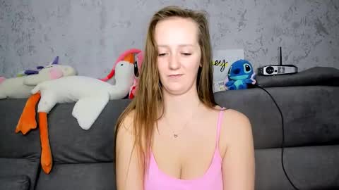 Snapshot of dreamesoul chatting on 11.25.25 dreamesoul online show from 11.25.25