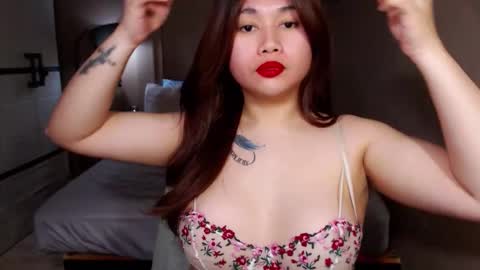 Snapshot of dreamgirlheaven chatting on 03.21.26 Heaven online show from 03.21.26