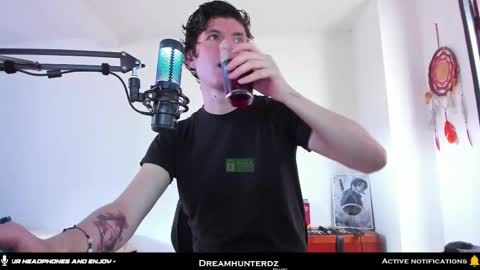 Your lord. - ONLINE  1500 Pm to 2100 Pm - New York Hour online show from 09.21.25