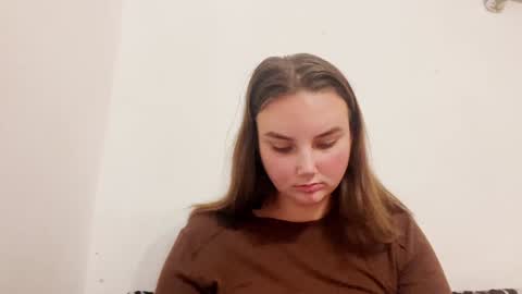 Snapshot of dreamyblushfairy chatting on 12.02.24 Mila online show from 12.02.24