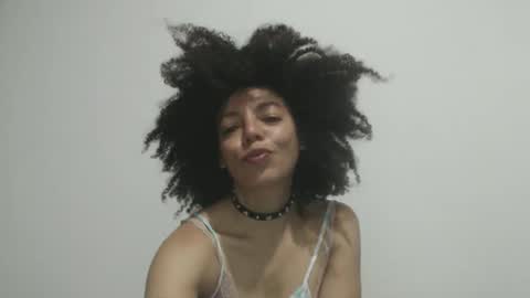 DreamyLatina online show from 05.04.26