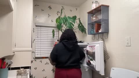 RIRI OR DREAMY online show from 12.11.24