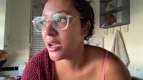 RIRI OR DREAMY online show from 01.15.25