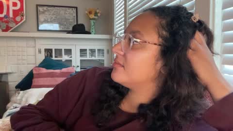 RIRI OR DREAMY online show from 01.26.25