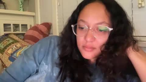 RIRI OR DREAMY online show from 10.05.25