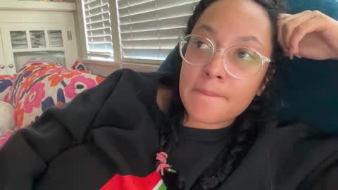 RIRI OR DREAMY online show from 01.10.26