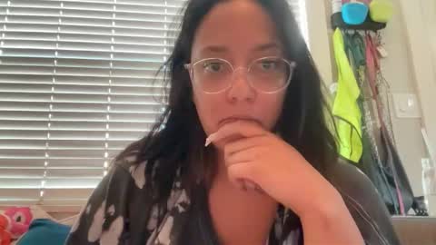 RIRI OR DREAMY online show from 02.08.26