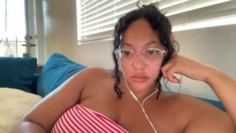 RIRI OR DREAMY online show from 07.29.26