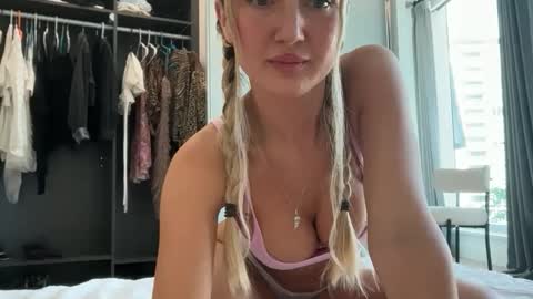 Lilah  online show from 05.11.26