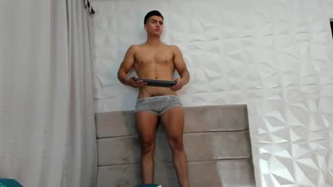 Snapshot of drekev_ chatting on 02.07.25 Kevin online show from 02.07.25