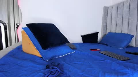 Snapshot of drekev_ chatting on 09.24.25 Kevin online show from 09.24.25