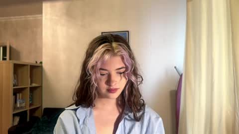 Dia online show from 04.22.26