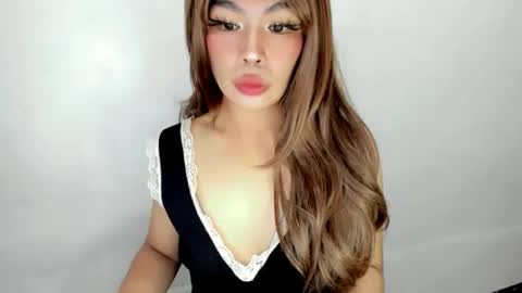 miss. Erika online show from 11.02.25