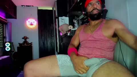 Snapshot of drizzys_room chatting on 06.19.26 DirtyDrizzy online show from 06.19.26