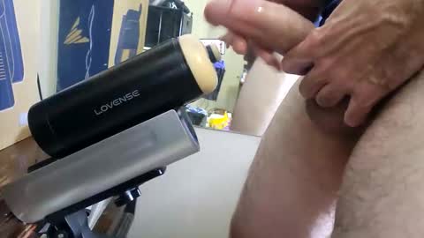 Snapshot of drmbigg chatting on 05.22.26 Hello Hope you enjoy what you see. I love attention in dirty talk and tips thickcock edging precum dirtyTalk C2C online show from 05.22.26