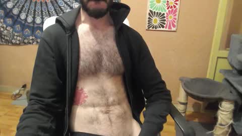 Snapshot of drmst13_2 chatting on 10.31.25 River online show from 10.31.25