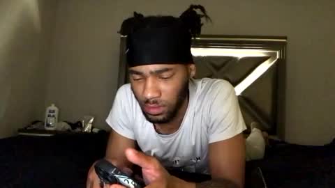 Snapshot of drobbb656 chatting on 11.08.25 2xTheTrouble online show from 11.08.25