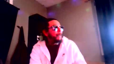 Snapshot of drogoloko233 chatting on 11.28.25 drogo lpkp online show from 11.28.25