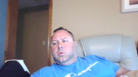 Snapshot of drow0909 chatting on 04.21.26 Drow online show from 04.21.26