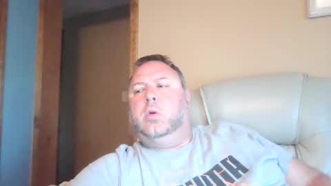 Snapshot of drow0909 chatting on 04.23.26 Drow online show from 04.23.26