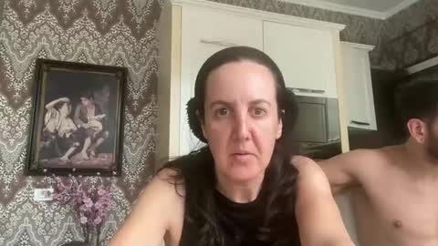 Snapshot of drresa chatting on 03.12.25 Dr. Resa online show from 03.12.25
