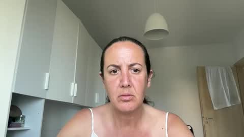 Snapshot of drresa chatting on 06.01.26 Dr. Resa online show from 06.01.26