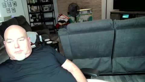 Snapshot of drthomaswayne chatting on 11.20.25 drthomaswayne online show from 11.20.25