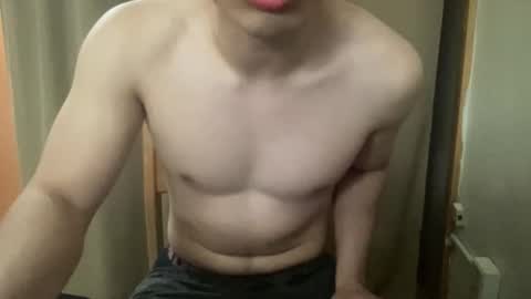 Snapshot of drveucrzy chatting on 02.20.26 driveucrzy online show from 02.20.26