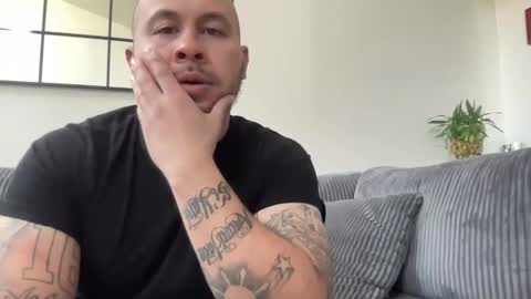 Snapshot of dtfandrecord chatting on 03.01.26 dtfandrecord online show from 03.01.26