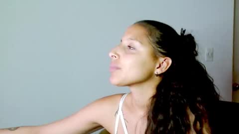 Snapshot of dulce1609 chatting on 01.22.25 dulce1609 online show from 01.22.25