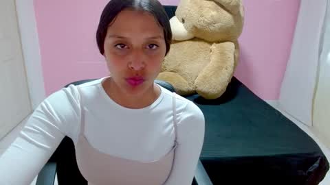 Snapshot of dulce1609 chatting on 01.28.25 dulce1609 online show from 01.28.25