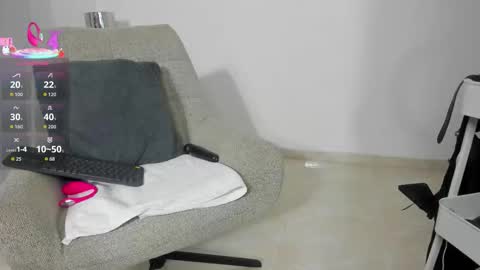 Snapshot of dulce1_ chatting on 11.28.25 Dulce online show from 11.28.25