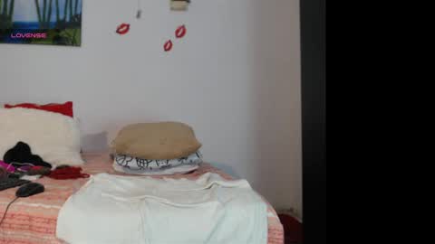 Snapshot of dulce_anita2 chatting on 02.08.25 Anita online show from 02.08.25