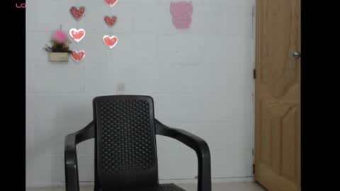 Snapshot of dulce_anita2 chatting on 10.16.25 Anita online show from 10.16.25