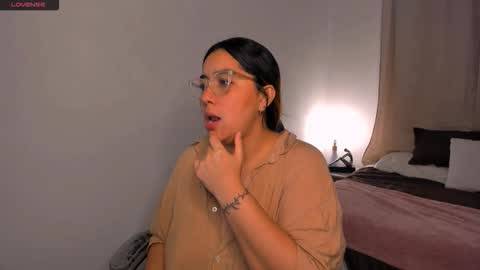 Snapshot of dulce_brithany chatting on 10.06.25 dulce brithany online show from 10.06.25