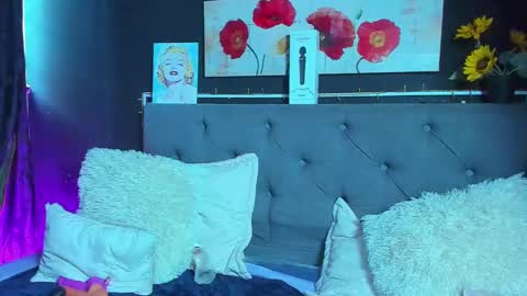 Snapshot of dulce_celeste15 chatting on 01.20.25 C E L E S T E online show from 01.20.25