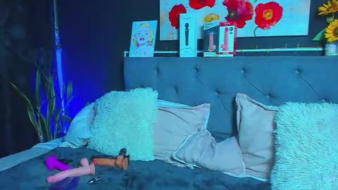 Snapshot of dulce_celeste15 chatting on 02.02.25 C E L E S T E online show from 02.02.25