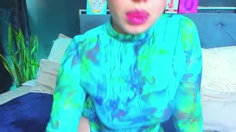 Snapshot of dulce_celeste15 chatting on 02.06.25 C E L E S T E online show from 02.06.25