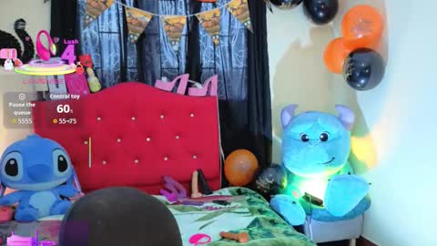 Snapshot of dulce_celeste15 chatting on 10.21.25 C E L E S T E online show from 10.21.25