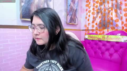 Dulce  online show from 10.17.25