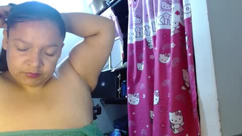 Snapshot of dulce_mmaria chatting on 02.28.25 dulce online show from 02.28.25