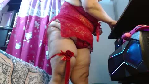 Snapshot of dulce_mmaria chatting on 03.05.25 dulce online show from 03.05.25